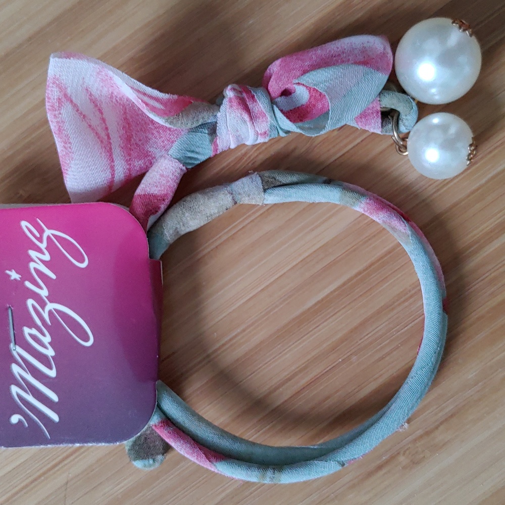 🎁GWP - Quick Hair Tie / Styler / Bun Maker
